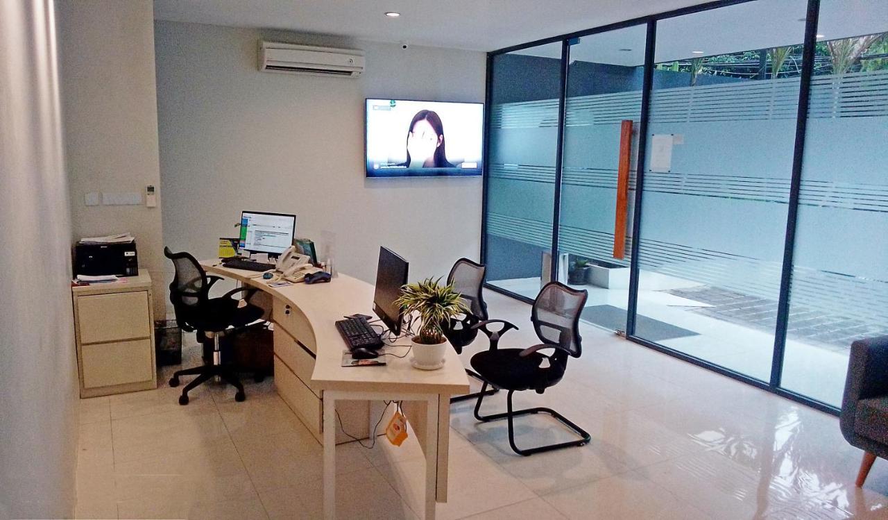 Legreen Suite Sudirman Jakarta Exterior photo